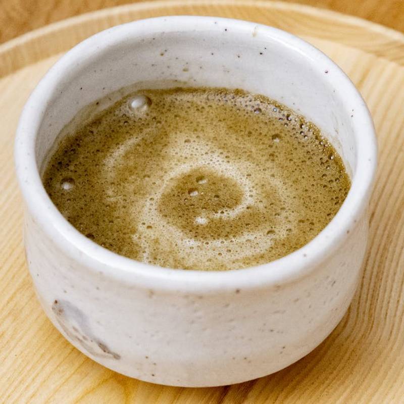 How to make hojicha latte - Ocha & Co.